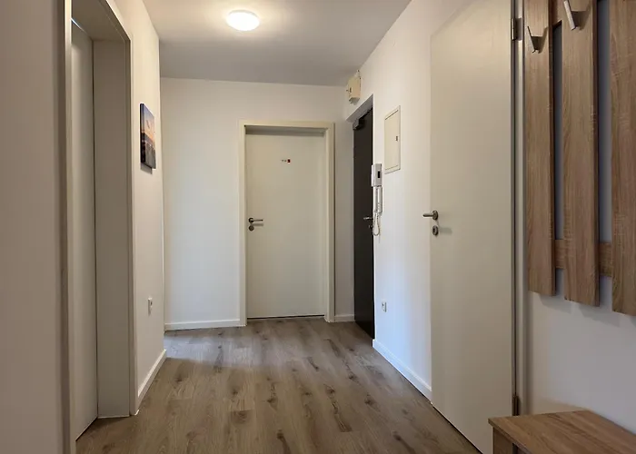 Linderhof Apartment Augsburg