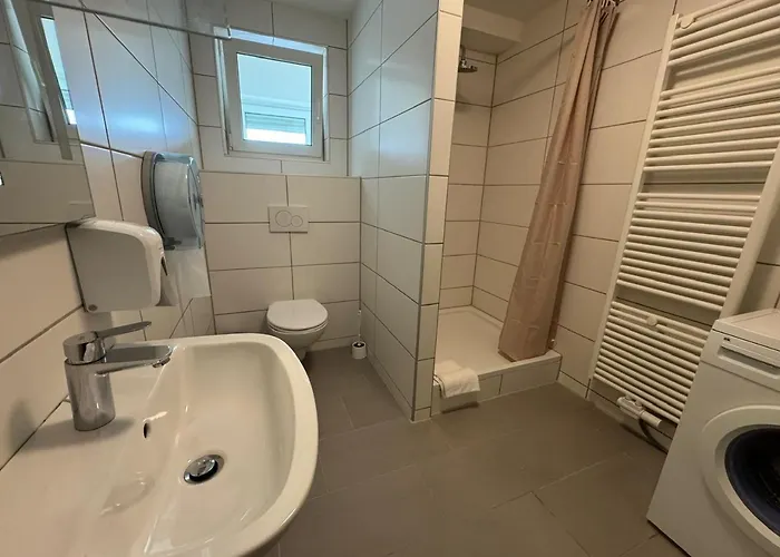 Linderhof Apartment *